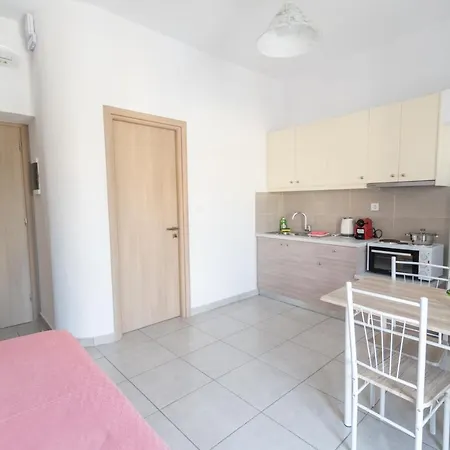 Old Town Comfort By Irini Lejlighed *